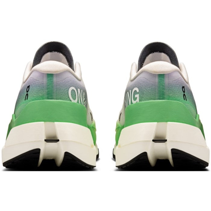 On Cloudboom Max Mens