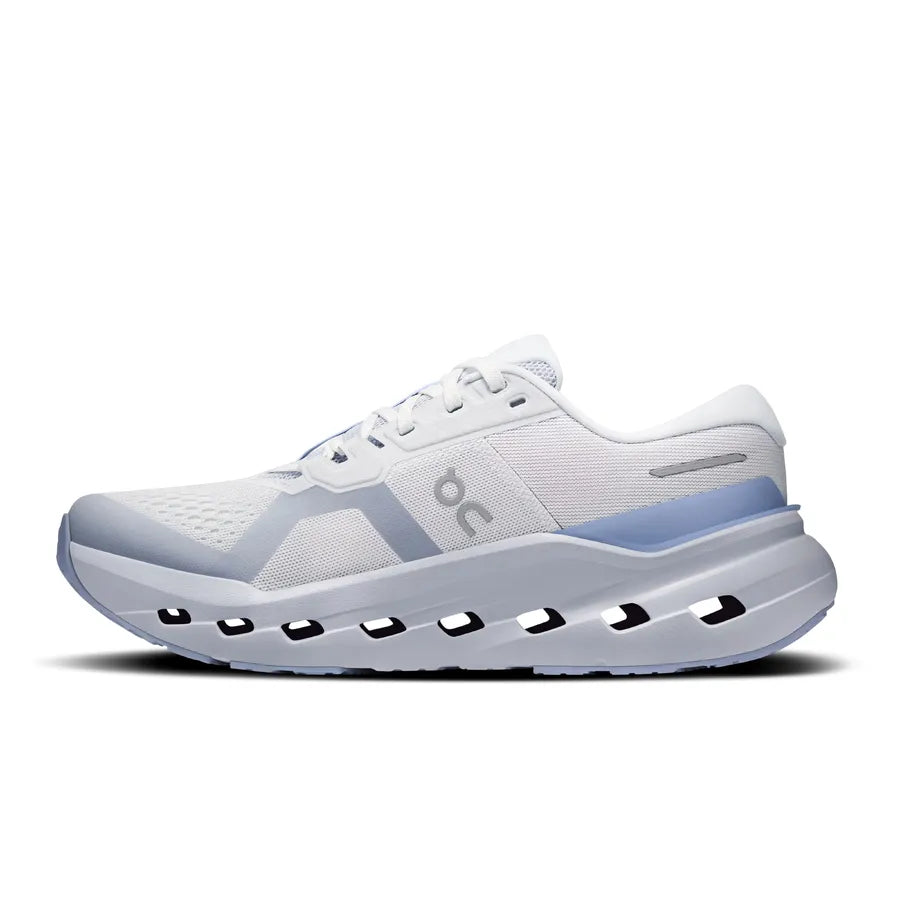 On CloudRunner 3 - Womens
