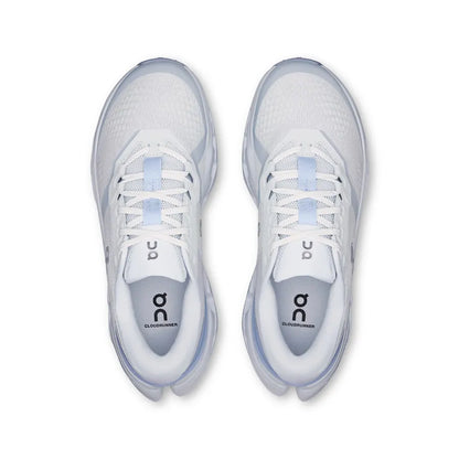 On CloudRunner 3 - Womens